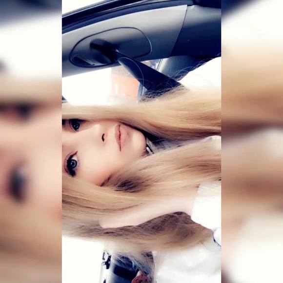 Meet your Posher, Ashley - Picture 1 of 1